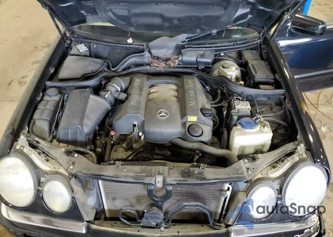 1999 Mercedes-Benz E 320 from USA, damaged, VIN WDBJF65H5XA925347